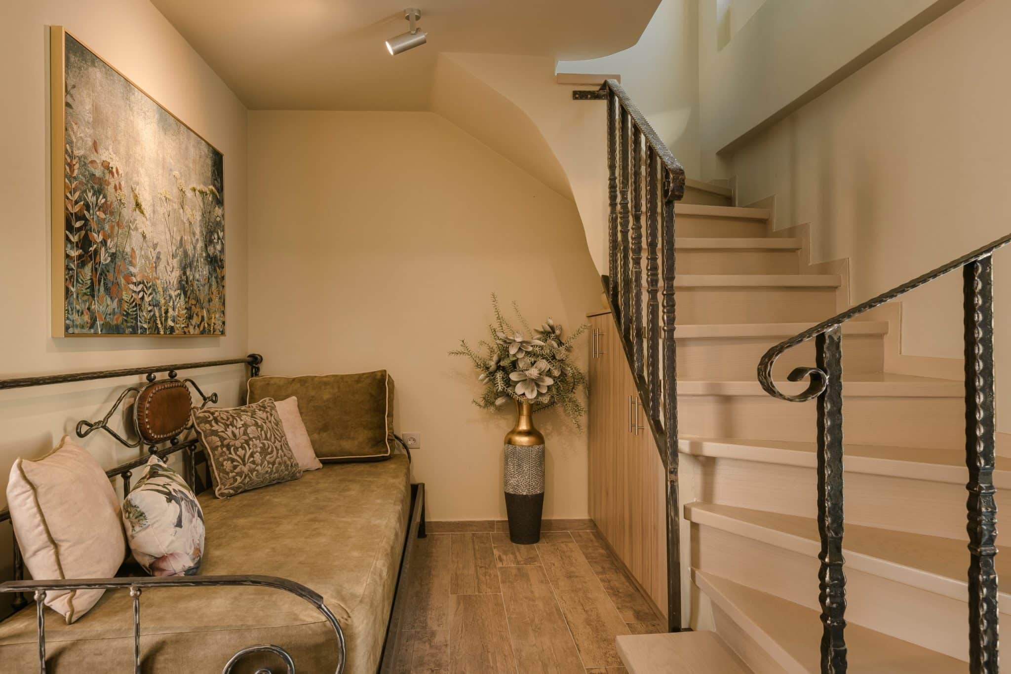 Maisonette with Attic and Sea View